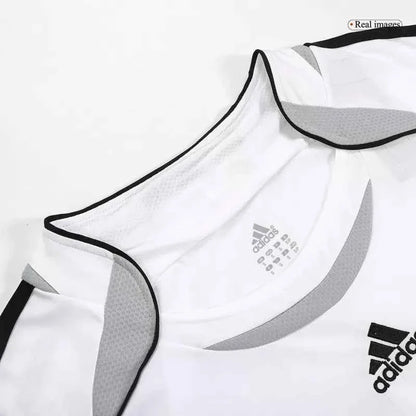 Real Madrid Retro 06/07 SERGIO RAMOS 4 Home Soccer Jersey
