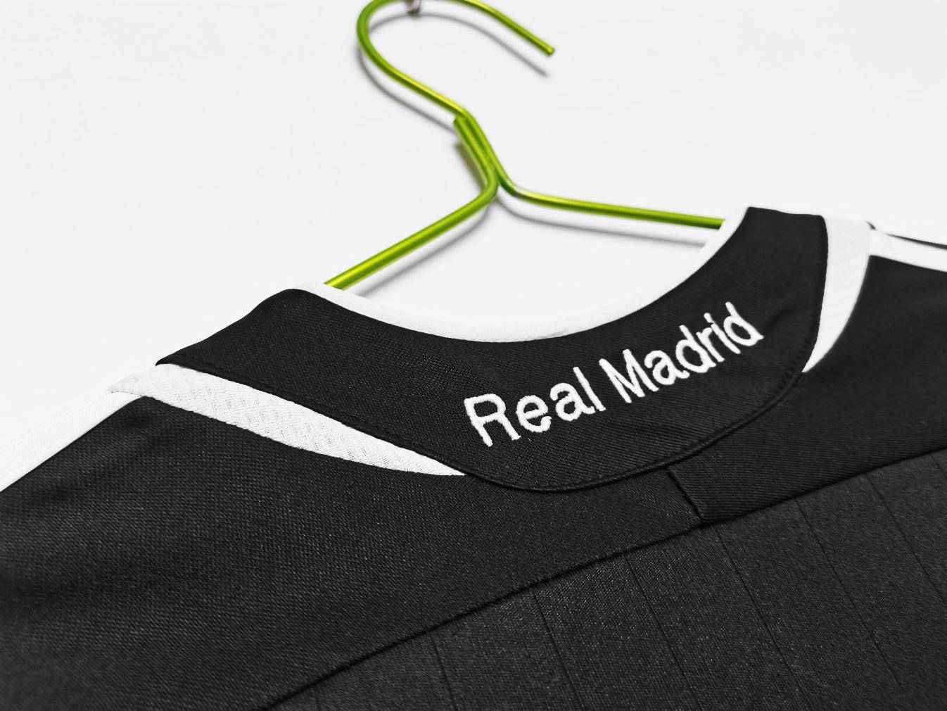 Real Madrid Third Retro Jersey 2006/07