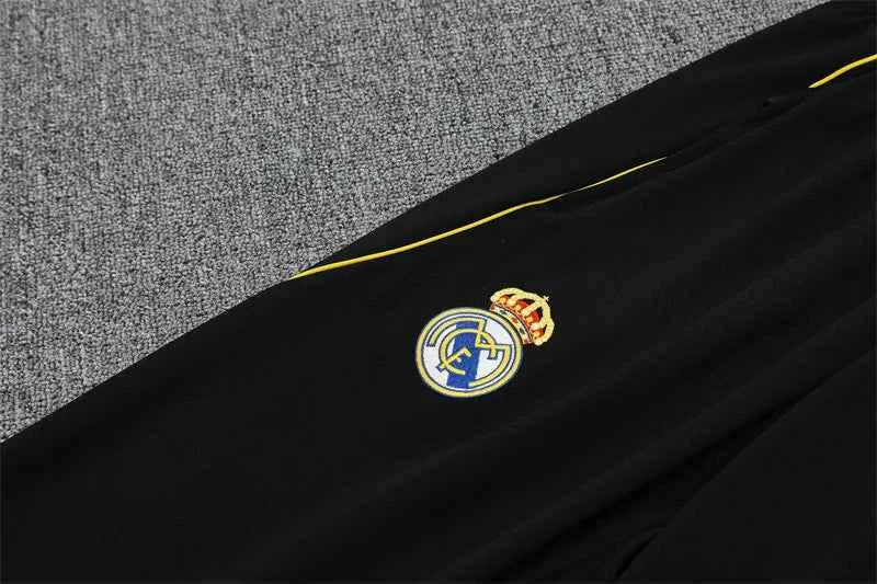 Real Madrid Training Tracksuit Black 25-26 (Kids And Man )